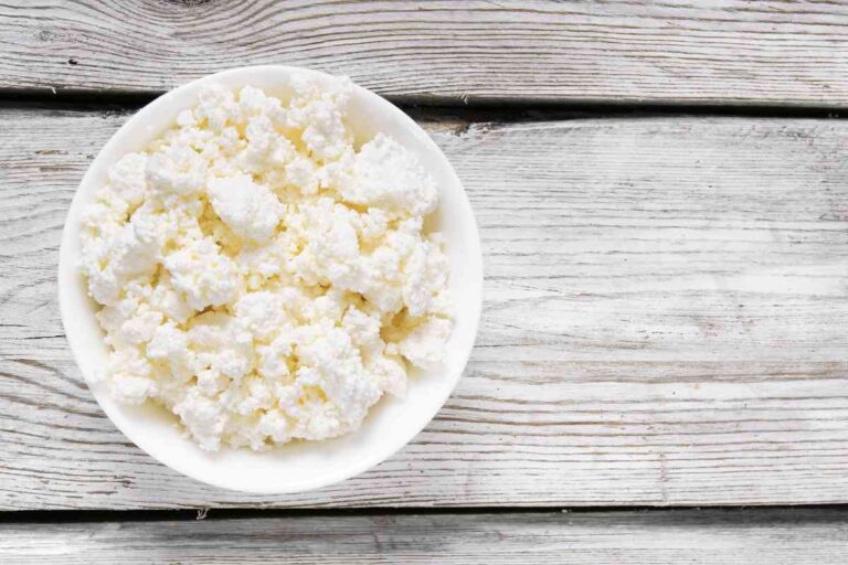Can Puppies Eat Cottage Cheese? Benefits & Potential Risks